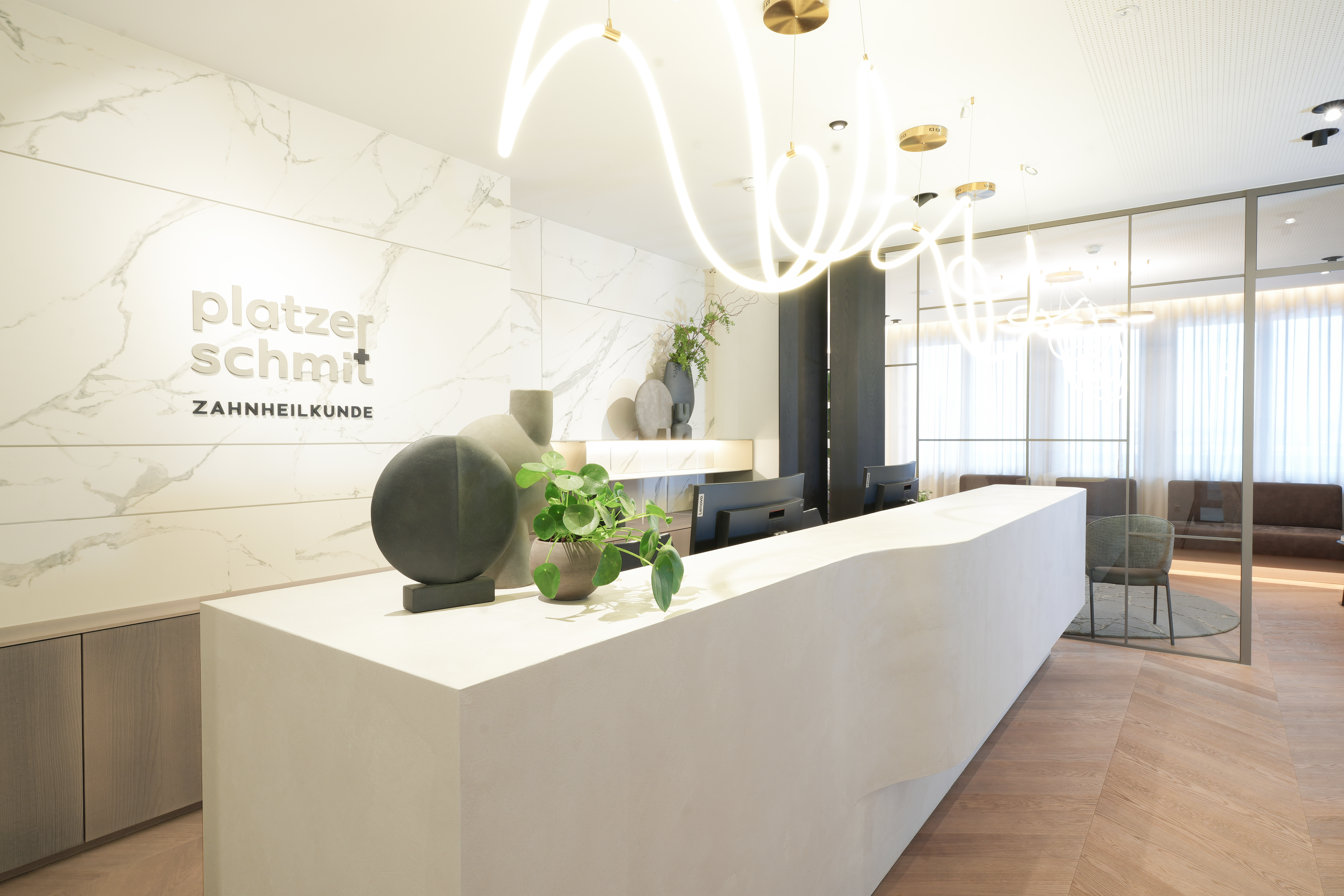 Zahnarztpraxis Platzer + Schmitt und AROMEA Airdesign