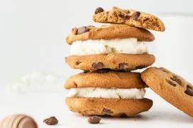 Chocolate Chip Cookie